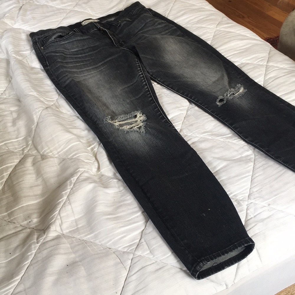NWOT Madewell High Riser Skinny Distressed Black
